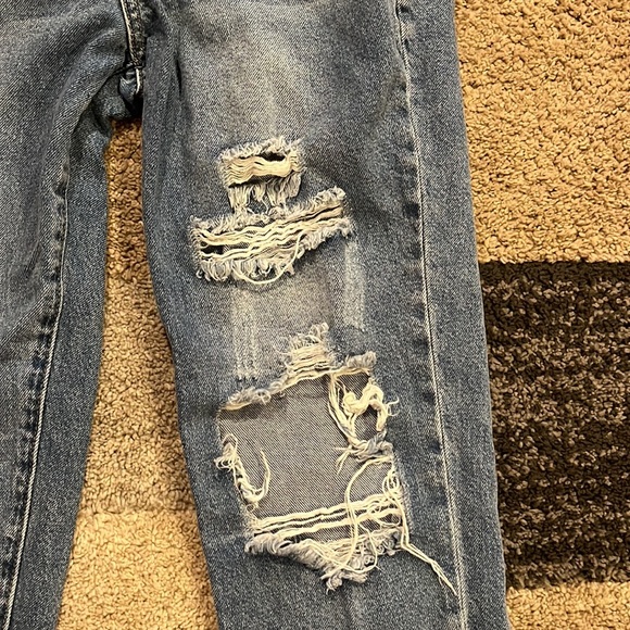 Simple Society, Ripped blue jeans. Size 7. - Picture 3 of 7